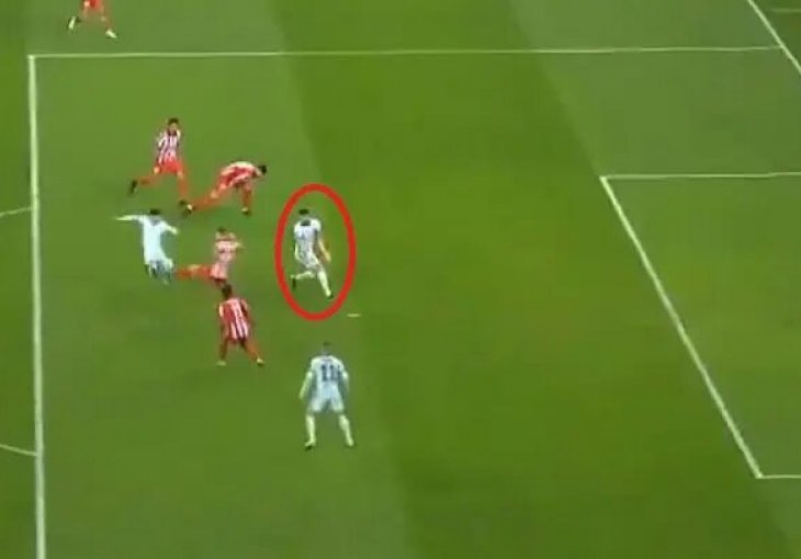 MNOGIMA JOŠ NIJE JASNO ŠTA JE VAR RADIO Giroud je gol godine zabio iz ofsajda, ali ima jedna caka