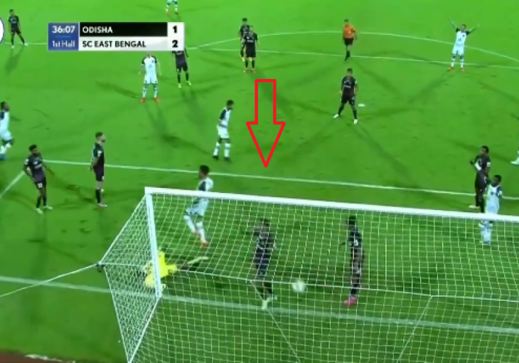 PA KAKO TO DA SE DESI? Ovo je najsmješniji autogol koji ste ikada vidjeli