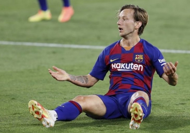 Rakitić: Žalosno je ovo što se događa u Barceloni