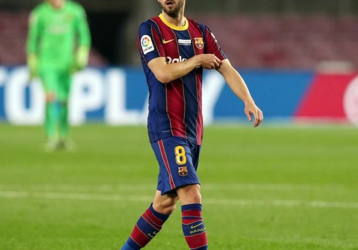 Ovim činom Pjaniću je rečenu da je vrijeme da napusti Barcelonu!