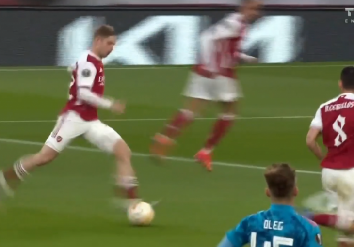 Najgore je kad ovo čovjek sam sebi uradi: Fudbaler Arsenala sam sebe 