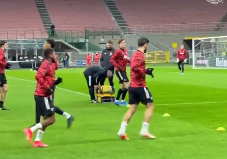 NADA TOPČAGIĆ ODJEKUJE NA SAN SIRU: Sinoć je pustili na zagrijavanju, POGLEDAJTE REAKCIJU IGRAČA MANCHESTER UNITEDA, HIT!