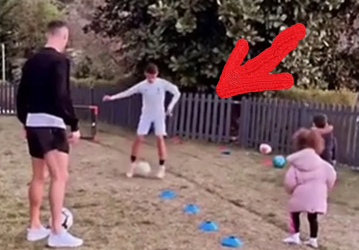 KAD RONALDO TRENIRA NEMA IZGOVORA: Njegov sin kod kuće nema vremena za odmor, a naučio je i novi fazon