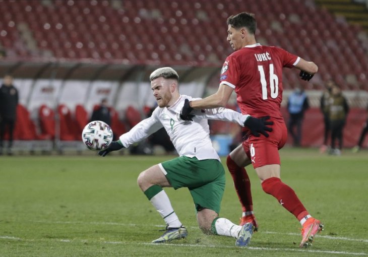 JE LI IRSKA TEŠKO POKRADENA SINOĆ: Oštećeni smo za penal! Zašto nema VAR-a?!