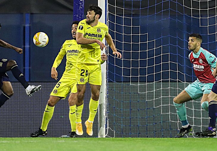 Je li Dinamo trebao dobiti penal? POJAVILA SE SNIMKA SPORNE SITUACIJE, kako se igrači nisu bunili