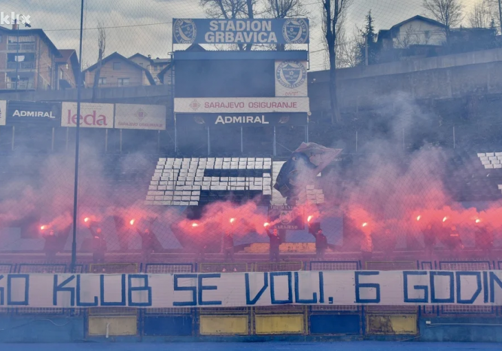 Manijaci na stadionu Grbavica obilježili 6. godišnjicu ubistva navijača Mirze Raščića