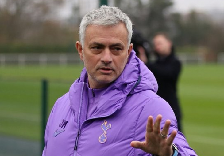 MOURINHO OBJAVIO VIDEO: Navijači ROME U TRANSU, čude se izborom igrača!