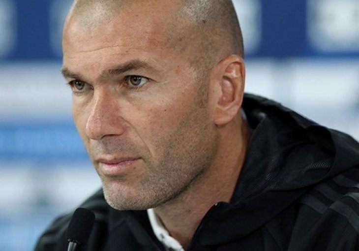 ZIZOU SE VRAĆA Zinedine se odao: Redom je odbijao velike ponude jer je dobio poziv “najjačeg kluba na svijetu”