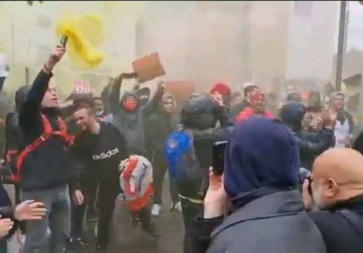 Veliki protesti navijača Arsenala pred posljednji meč sezone
