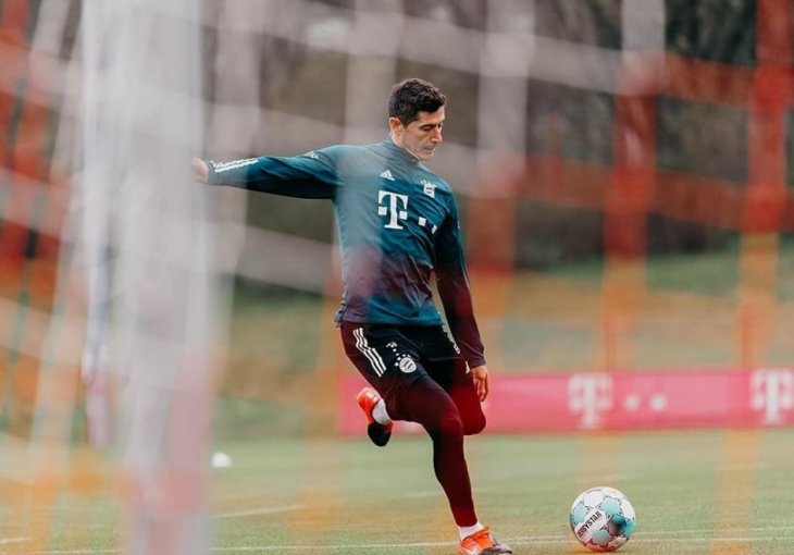 LEWANDOWSKI RUŠI SVE REKORDE: Bayernova gol mašina srušila još jedan o kojem se ne govori!