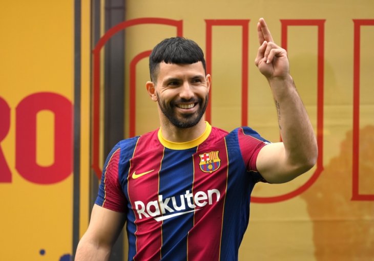 NOVU EPIZODU U KARIJERI AGUERO ZAPOČEO PROVOKACIJOM: Na predstavljanju u Barceloni 