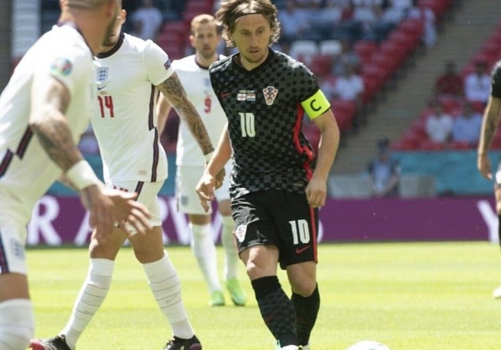 Dramatična i umalo tragična scena na Wembleyu tokom meča Engleske i Hrvatske