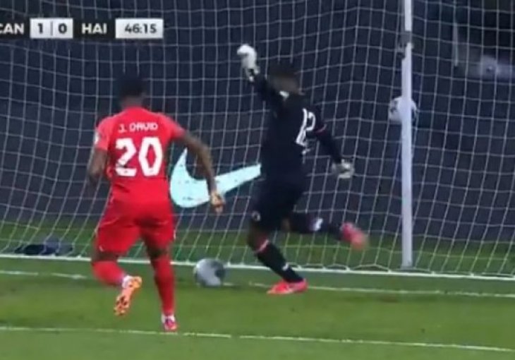 Golman Haitija postigao autogol o kojem bruji cijeli svijet: Ovo nije viđeno do sada