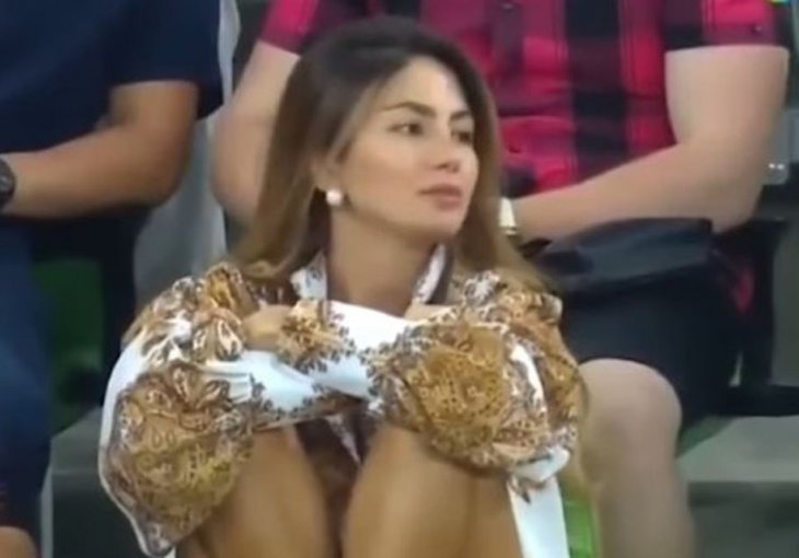 ISPRAVAK VIJESTI: Arapski komentator nije “zapjevao” kada je ugledao navijačicu