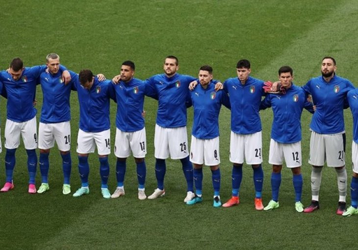 Italijani će klečati na početku meča, ali smatraju da to nije riješenje!