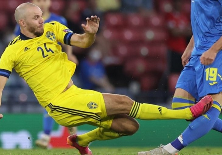 SIGURNO NAJBRUTALNIJI START EURO-a: Šveđaninu crveni nakon VAR-a, Ukrajinac morao van