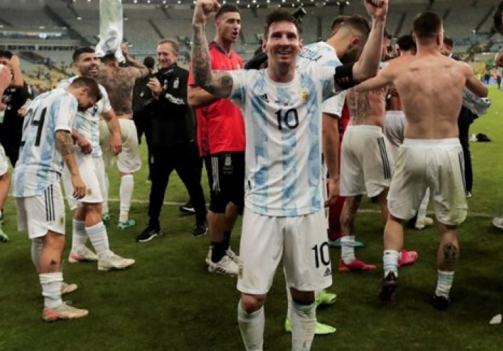 Argentinci započeli pjesmu kojom se rugaju Peleu, pogledajte Messijevu reakciju: Svi su iznenađeni