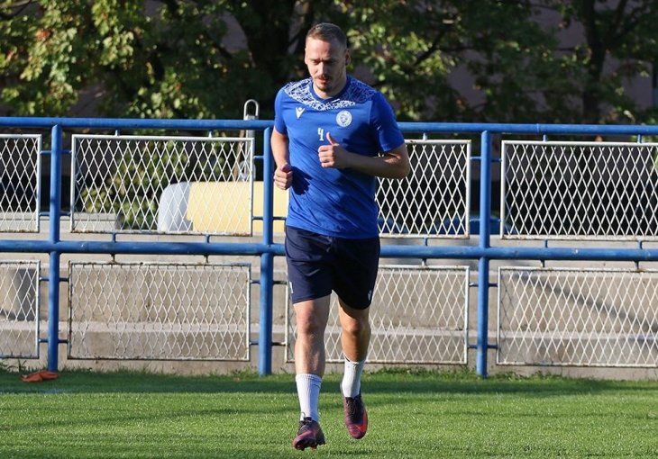 ZVANIČNO: Asim Zec ima novi klub i to u Premijer ligi BiH