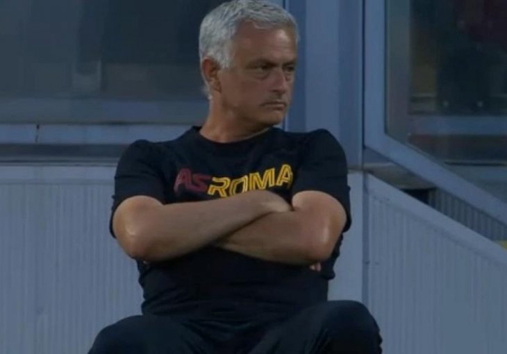 EDIN JE BRILJIRAO VEČERAS Pogledajte reakciju Mourinha nakon Džekinog prvog gola