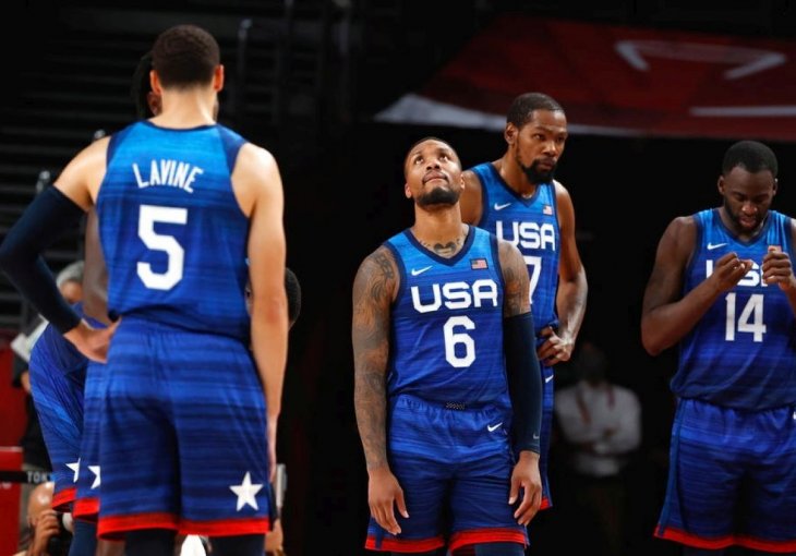 Američka košarkaška reprezentacija se definitivno naljutila. Razbijena je Češka Republika.