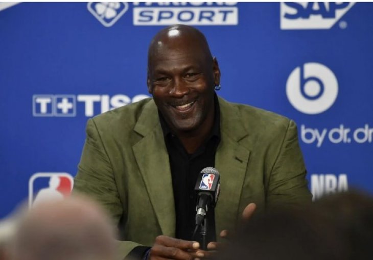 Michael Jordan za nekoliko dana zaradio bogatstvo od prodaje dresova Lionela Messija