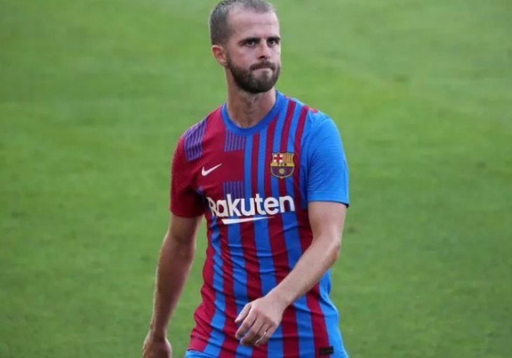 Evo koliko bi Barca zaradila prodajom Pjanića, vjerovali su da će ga prodati bez problema