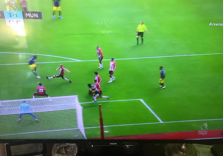 MAN UNITED JE SILAN, TO OVA AKCIJA ITEKAKO DOKAZUJE Fernandes i Pogba kombinovali kao na malom fudbalu, lakši dio preostao Greenwoodu