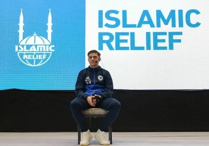  Zaboravljeni Muhamed Bešić okrenuo se vjeri: Klanjam pet puta dnevno i postim ramazan