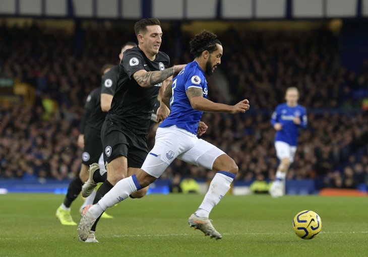 UMALO SKANDAL NA MEČU PREMIJER LIGE. Richarlison pokušao oteti loptu Calvert-Lewinu i izvesti penal, saigrači spriječili skandal (VIDEO)