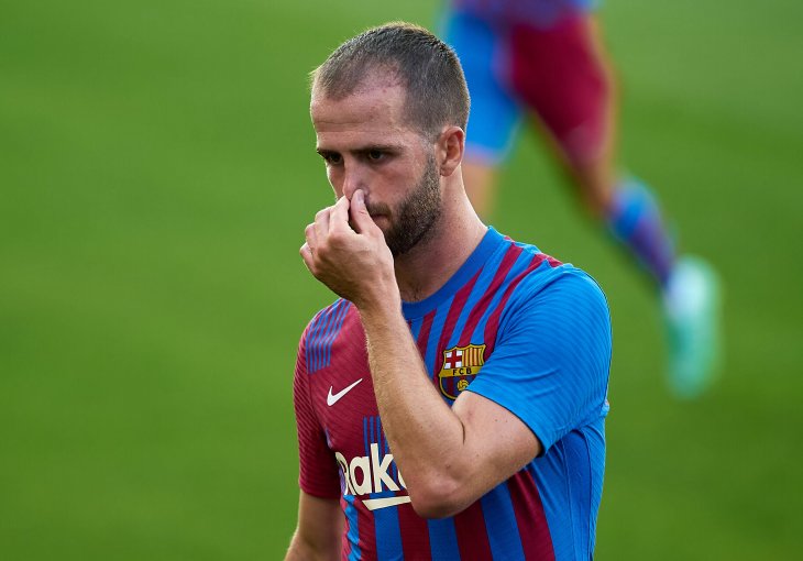 NOVA VIJEST! Napoli zaniteresovan za Pjanića ali zbog Barce gube strpljenje