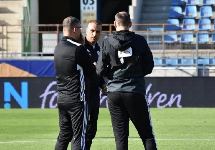 Stigli sastavi za Francuska - BiH:  Petev traži čudo u Strasbourgu, Zmajevi u 3-5-2 formaciji 
