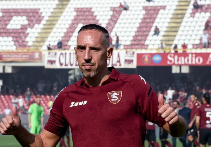 ZVANIČNO: Franck Ribery se pridružio bh. reprezentativcu