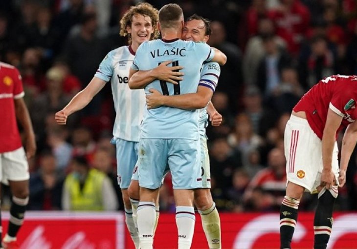 West Ham izbacio Manchester United iz Liga kupa, Chelsea i Tottenham idu dalje nakon drame
