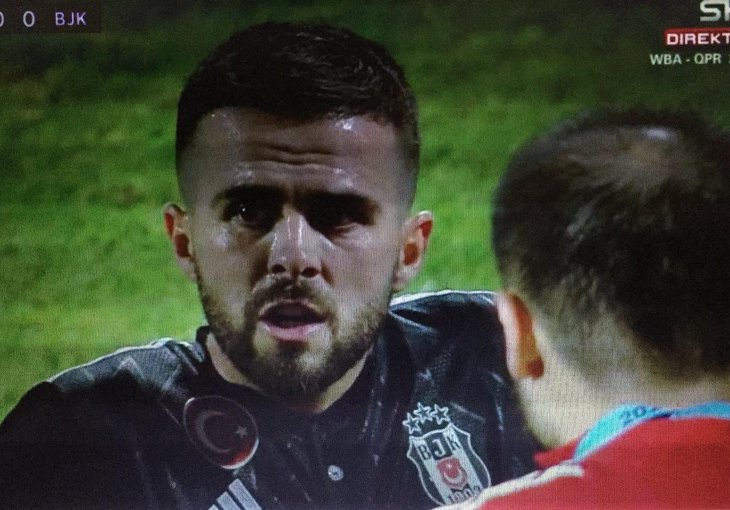 (VIDEO) Pogledajte trenutak kada se povrijedio Pjanić i reakciju trenera i saigrača kada su shvatili da neće moći nastaviti meč