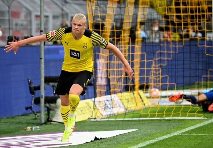 Daily Mail: Borussia umjesto Halanda silno želi zvijezdu Uniteda!