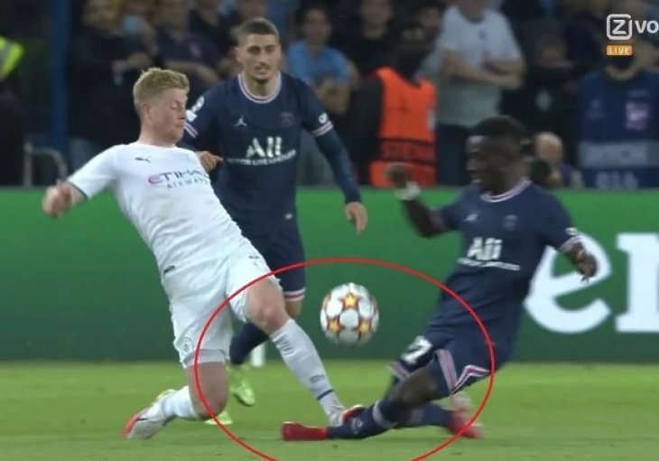 DA LI JE ZASLUŽIO CRVENI KARTON? De Bruyne umalo slomio nogu protivniku, sudija ni VAR mu nisu pokazali crveni karton