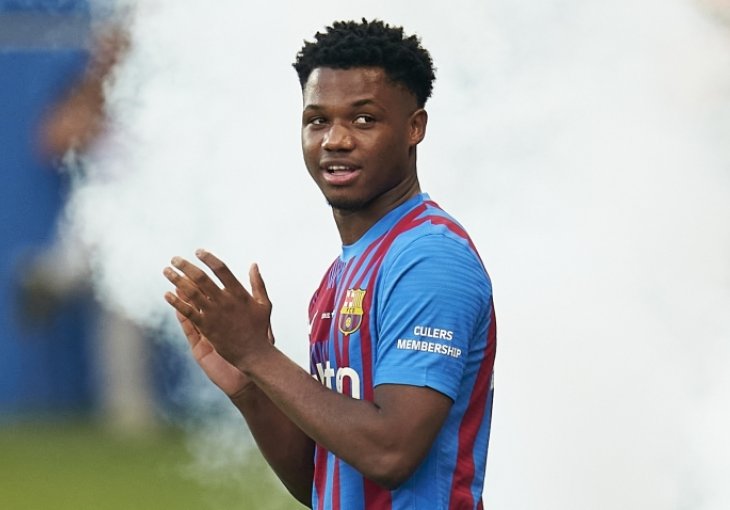 Ansu Fati je 2019. godine napustio Barcelonu, ali pasoš je zaustavio transfer