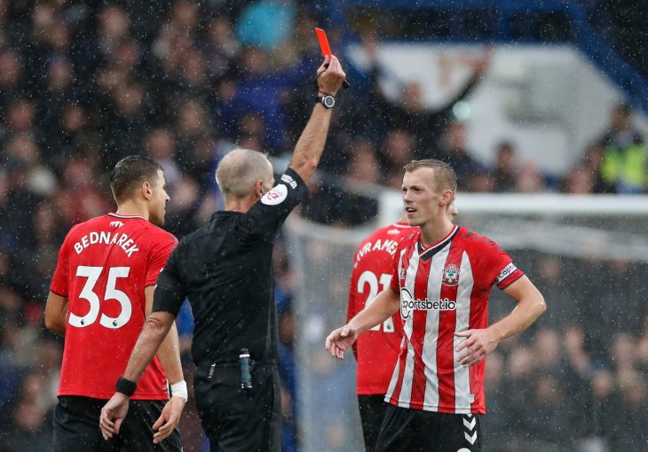 VIDEO: POGLEDAJTE BRUTALAN PREKRŠAJ KOJI JE ZALEDIO STAMFORD BRIDGE!