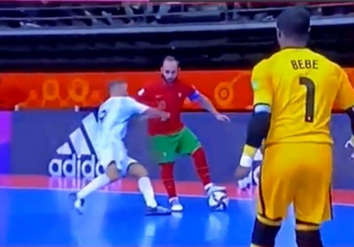 Portugal prvi put postao prvak svijeta u futsalu: Finalni dvoboj obilježio skandalozan potez Borruta (VIDEO)