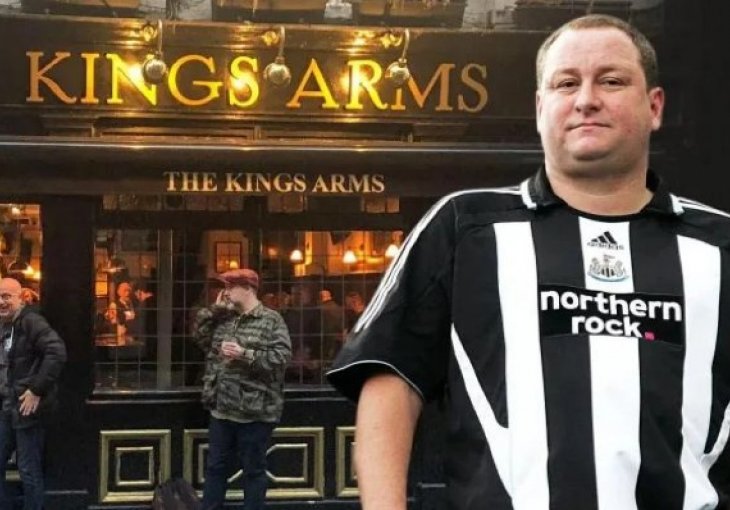 Prodao Newcastle za 300 miliona funti, a u pubu se osramotio kao niko kad je dao bakšiš konobarici: Evo koliko je ostavio
