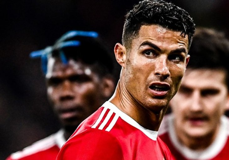UGLEDNI GUARDIAN: United se zove FC Ronaldo, on igra jer mora, a sve trpi zbog njega