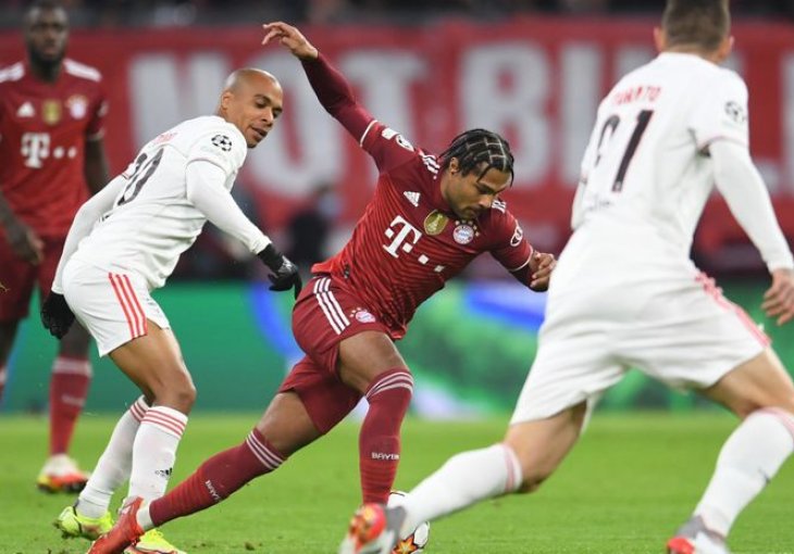 Još jedna petarda Bayerna, Barca blijeda, ali slavila zlata vrijednu pobjedu