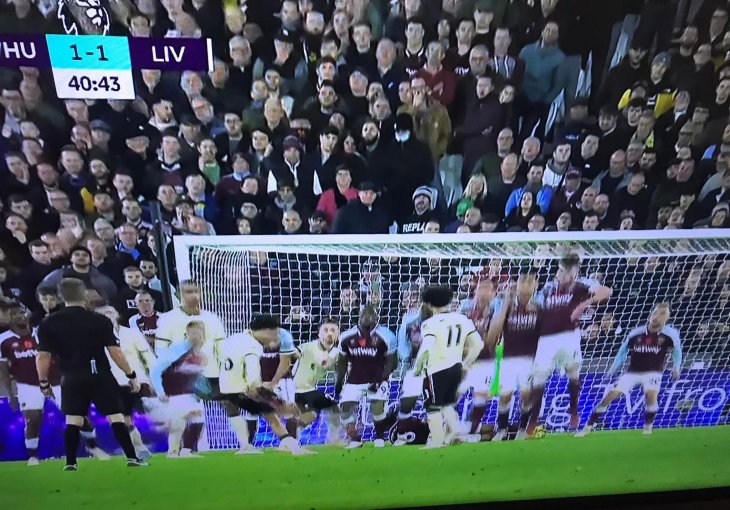 SVE PRŠTI U LONDONU West Ham je poveo direktno iz kornera, ali jeste li vidjeli GOLČINU Redsa? Čista FANTAZIJA