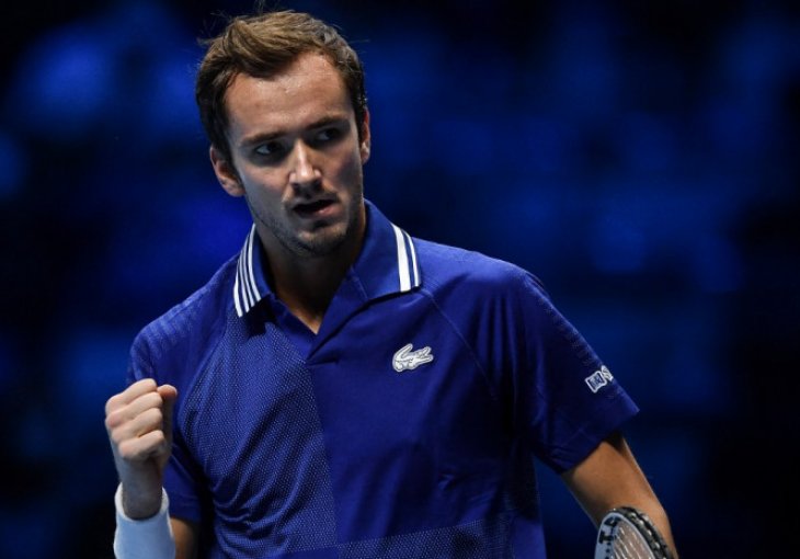 Medvedev nakon velike borbe savladao Zvereva