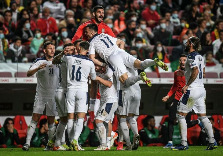 PORTUGALSKI KOMENTATOR U 90. MINUTI RASPLAKAO NAVIJAČE: Poslušajte kako je prenio gol Mitrovića, srce mu pucalo 