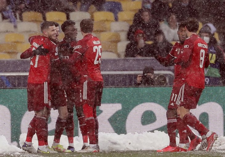 Bayern u snježnim uvjetima savladao Dynamo i zadržao stopostotan učinak, meč obilježila golčina Lewandowskog