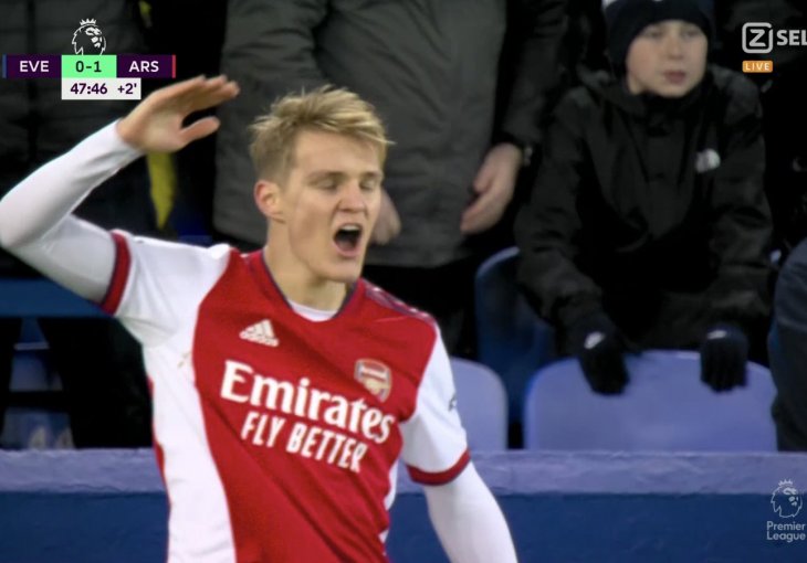 Lijep gol Odegaarda, Arsenal vodi protiv Evertona (VIDEO)