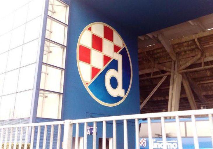 MI VAM DOPUSTIMO TRANSPARENT, A VI NAM TAKO VRATITE! U Zagrebu su BIJESNI na Hajduk zbog uvredljive poruke na Maksimiru!