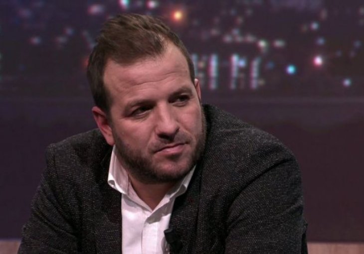 Van der Vaart ljutito reagovao usred emisije: Ako još jednom uporedite ta dva igrača, ustat ću se i otići