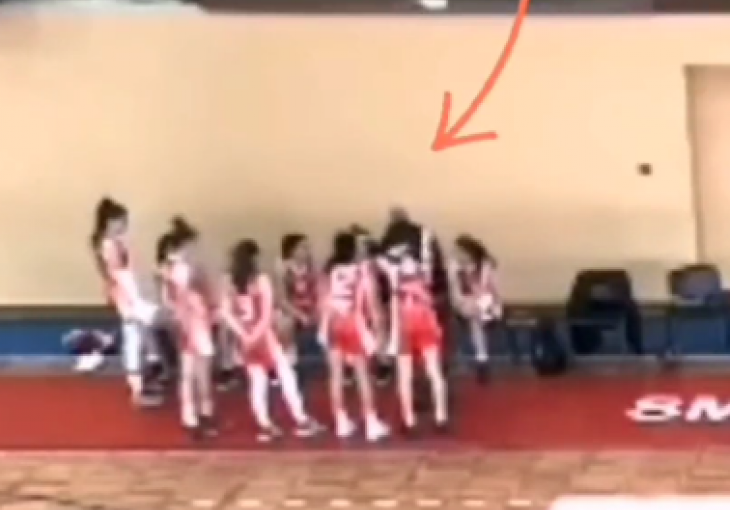 Trener iz Srbije urlao na 16-godišnju djevojčicu i izazvao brune reakcije(VIDEO)